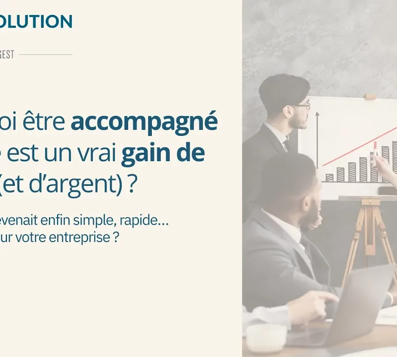 Image montrant une équipe en réunion devant un graphique de croissance avec le texte "Pourquoi être accompagné en paie est un vrai gain de temps (et d'argent) ?".